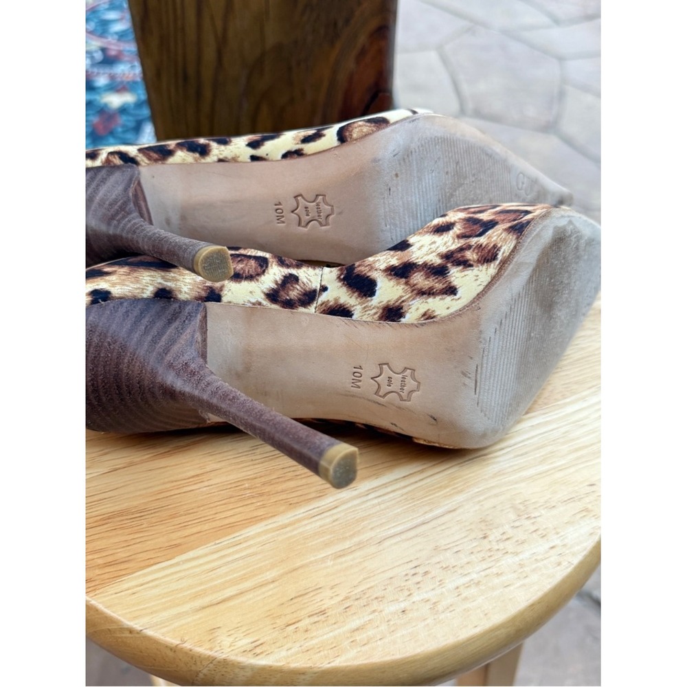 GUESS Leopard-Print Pointed Toe Pumps in Brown and Black - Picture 11 of 13